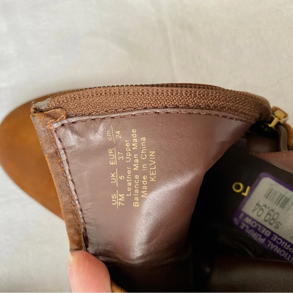 Franco Sarto - distressed leather booties / ankle boots - size 7 - Picture 8 of 10